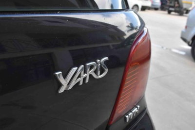 Toyota Yaris 16V cat 3 porte Sol (17)