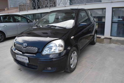 Toyota Yaris 16V cat 3 porte Sol (2)