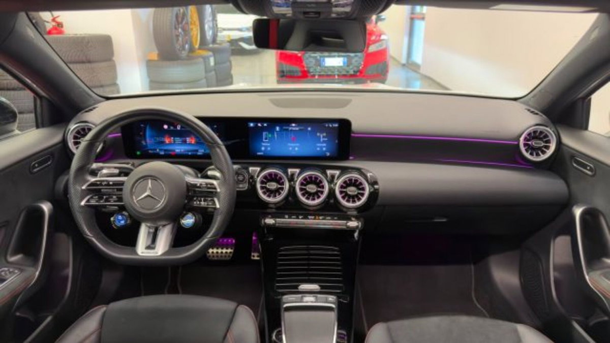 Mercedes-Benz Classe A Sedan AMG 35 AMG Line Premium 4matic auto (13)