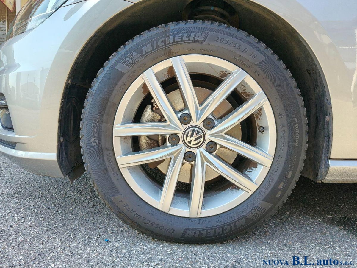 Volkswagen Golf 1.6 TDI 115 CV 5p. Executive BlueMotion Technology (12)