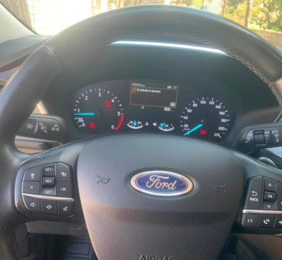 Ford Kuga 1.5 EcoBlue 120 CV 2WD Titanium (10)