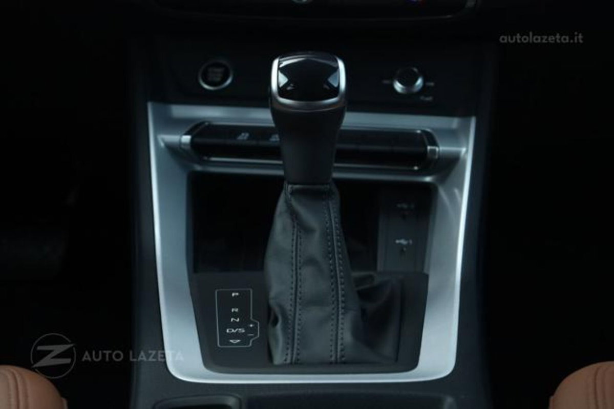 Audi Q3 35 TDI quattro S tronic Business Advanced (15)