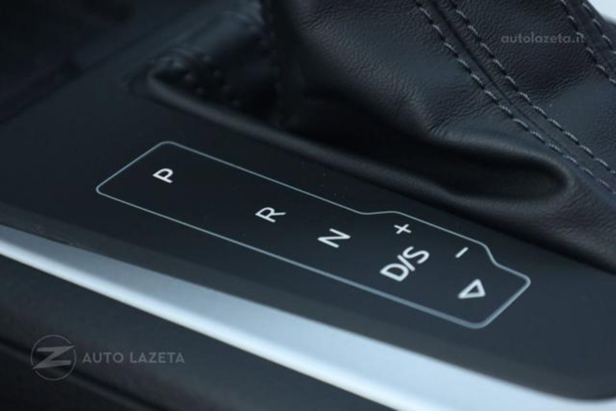 Audi Q3 35 TDI quattro S tronic Business Advanced (9)