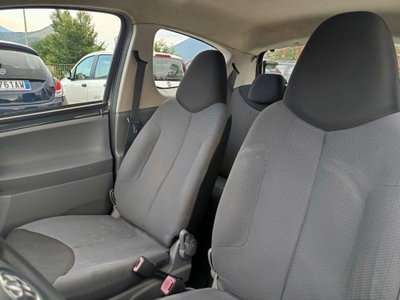 Toyota Aygo 1.0 12V VVT-i 3 porte (11)