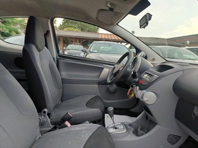Toyota Aygo 1.0 12V VVT-i 3 porte (15)