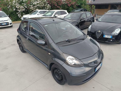 Toyota Aygo 1.0 12V VVT-i 3 porte (5)