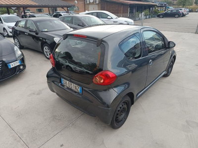 Toyota Aygo 1.0 12V VVT-i 3 porte (6)