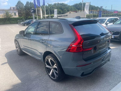 Volvo XC60 B4 (d) AWD automatico Plus Dark (7)