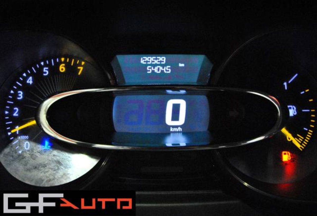Renault Clio Sporter 1.2 75CV Wave (11)