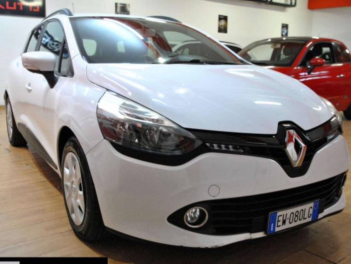 Renault Clio Sporter 1.2 75CV Wave (2)