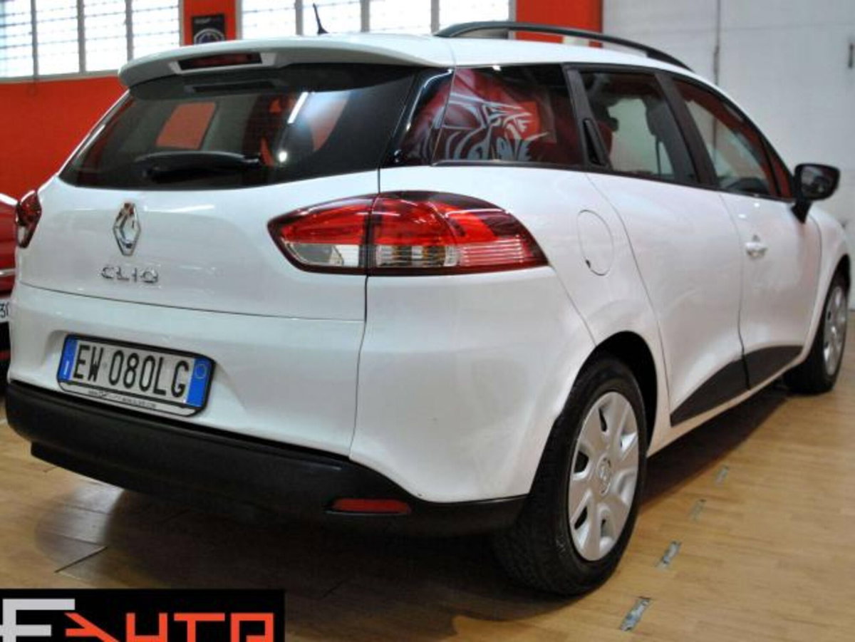 Renault Clio Sporter 1.2 75CV Wave (3)