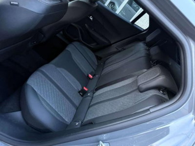 Peugeot 2008 1.2 puretech Allure s&s 100cv (12)