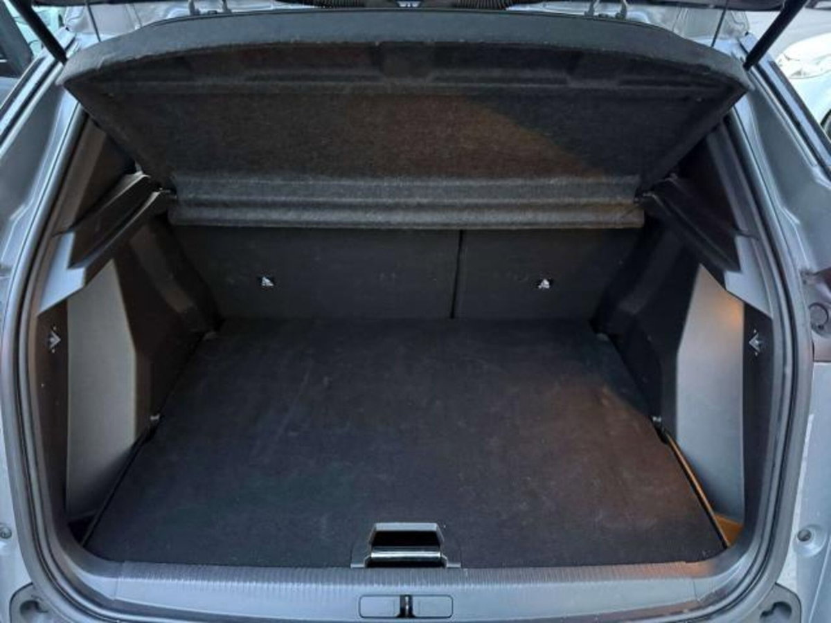 Peugeot 2008 1.2 puretech Allure s&s 100cv (13)