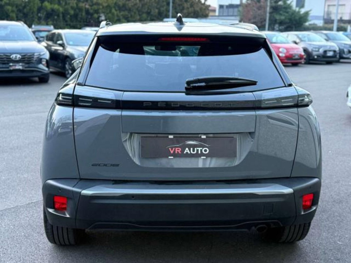Peugeot 2008 1.2 puretech Allure s&s 100cv (5)