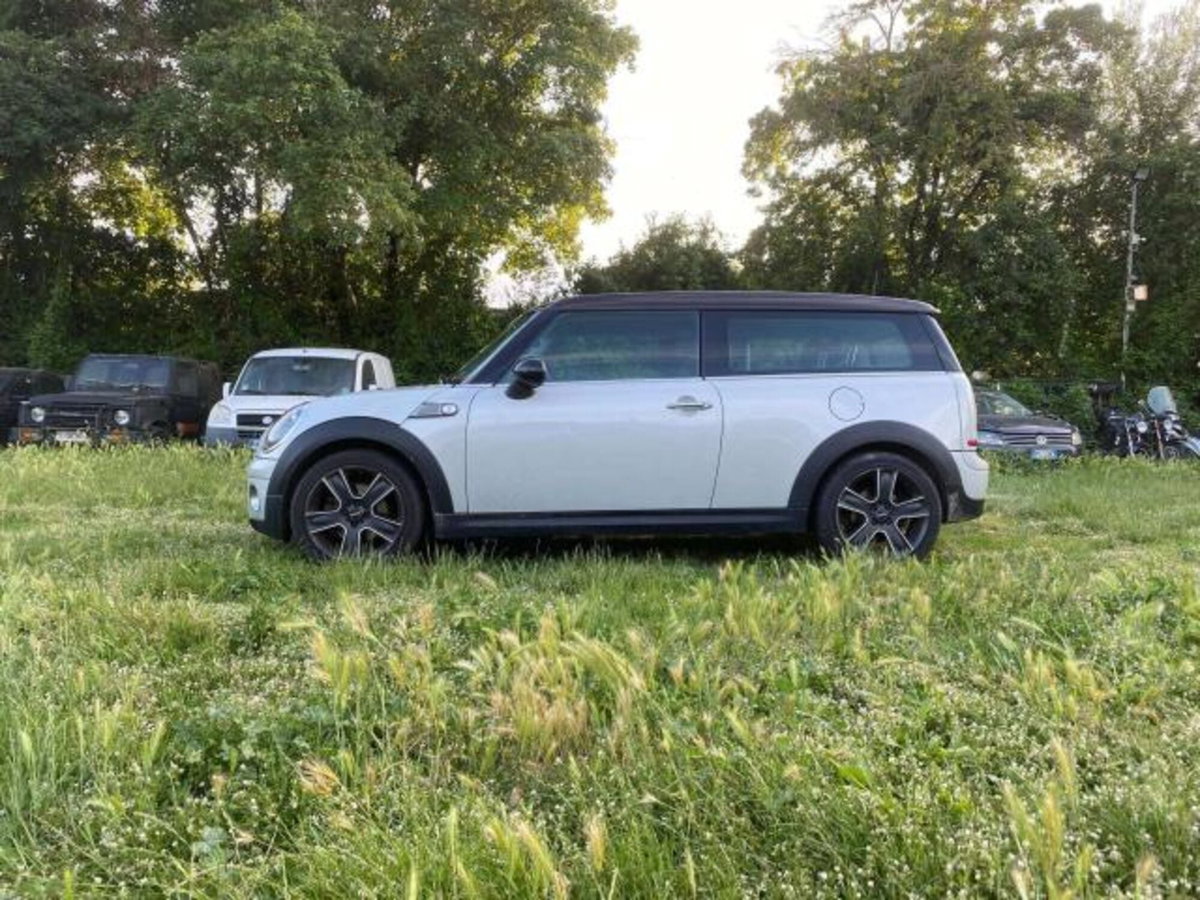 MINI Mini Clubman 1.6 16V Cooper D Chili Clubman (4)