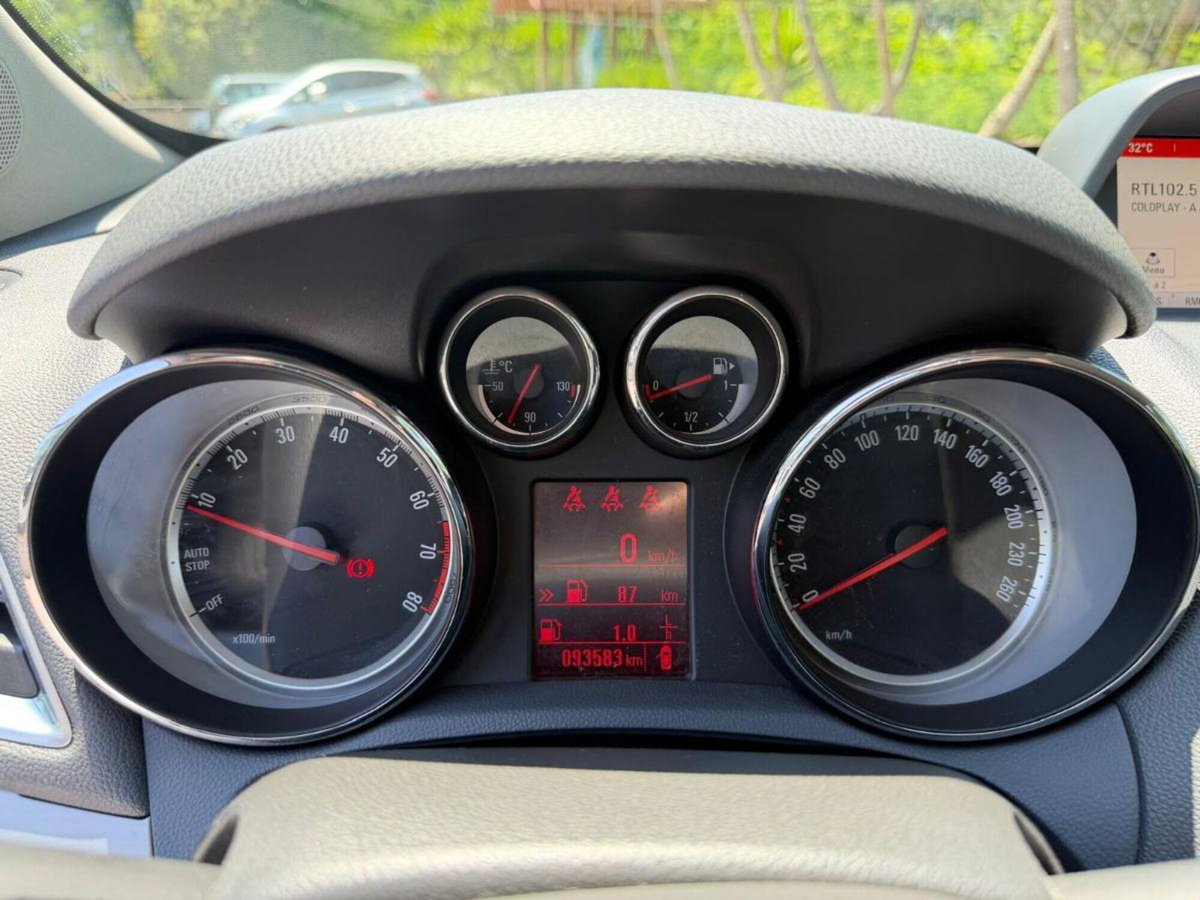Opel Mokka 1.6 Ecotec 115CV 4x2 Start&Stop Cosmo b-Color (14)