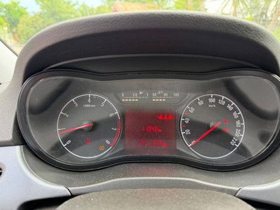 Opel Corsa 1.4 90CV GPL Tech 5 porte Innovation (12)