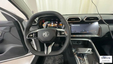 Mg ZS ZS 1.5 Luxury (18)