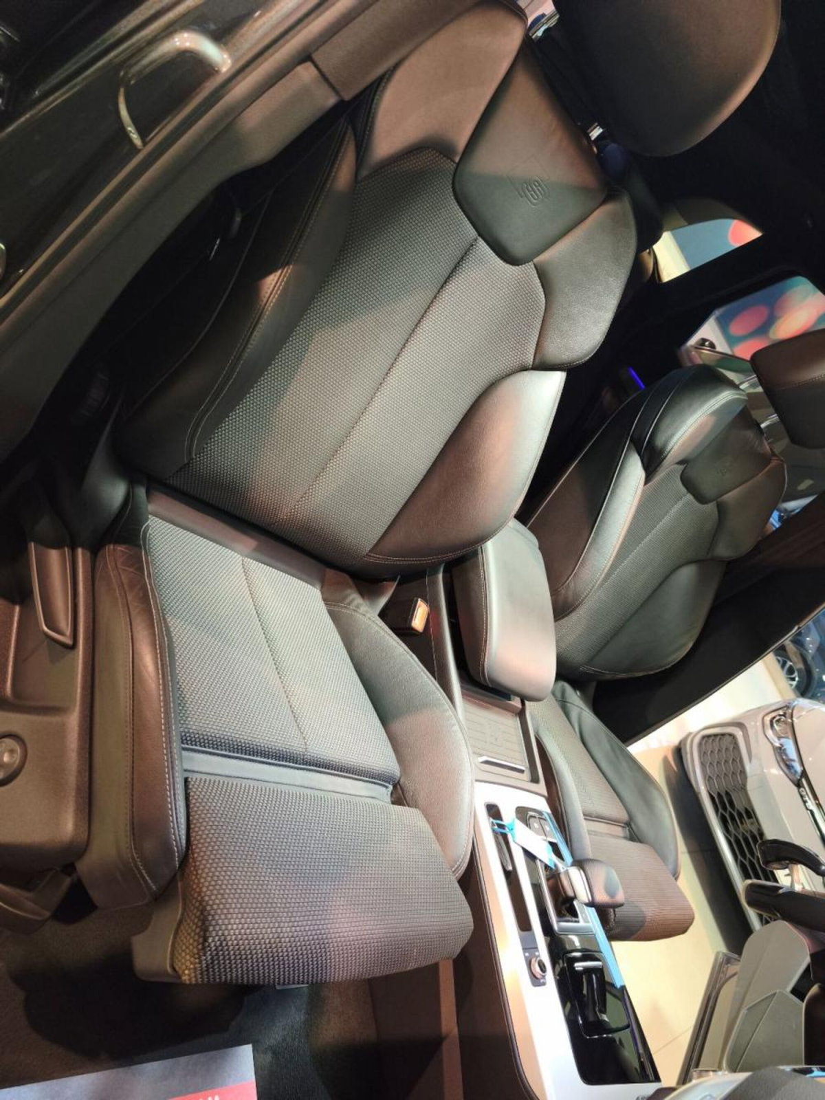 Audi Q5 40 TDI 204 CV quattro S tronic S line plus (18)
