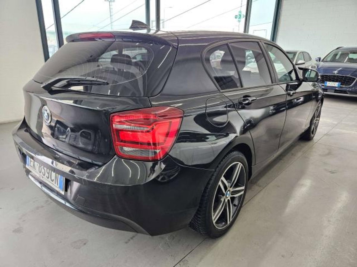 BMW Serie 1 5p. 120d 5p. Msport (5)