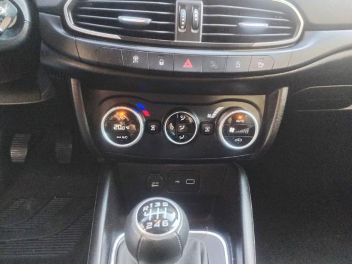 Fiat Tipo Station Wagon Tipo 1.6 Mjt S&S SW Lounge (11)