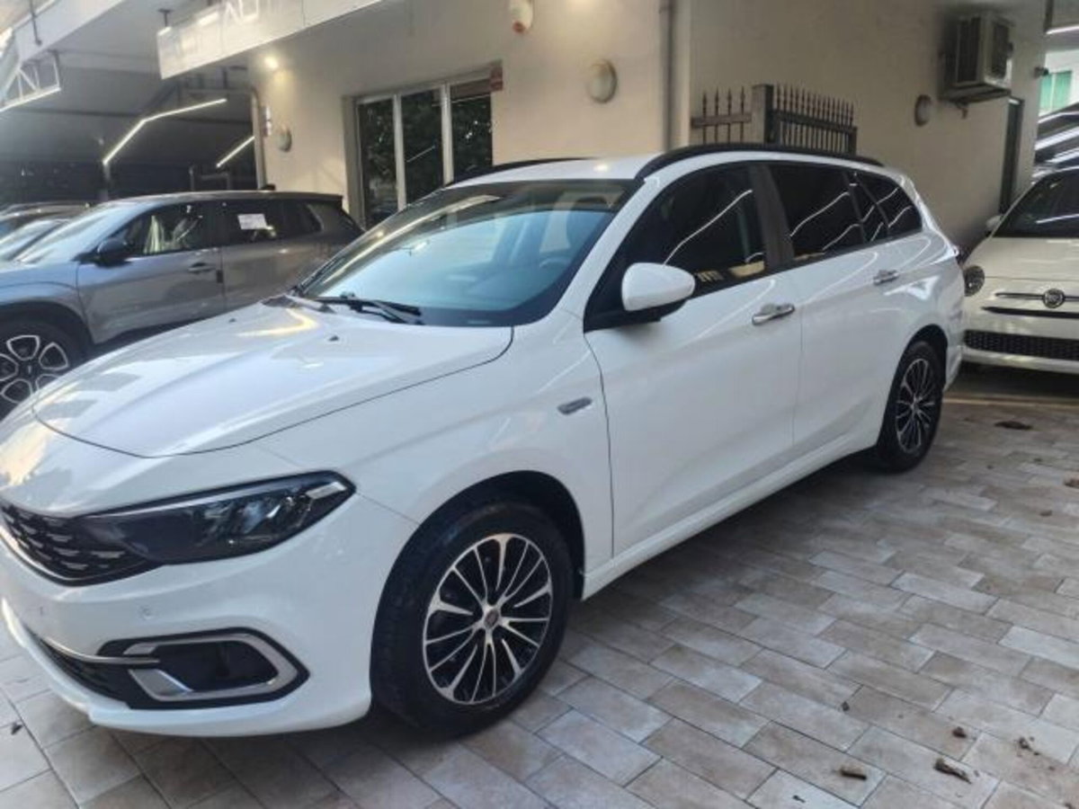 Fiat Tipo Station Wagon Tipo 1.6 Mjt S&S SW Lounge (2)