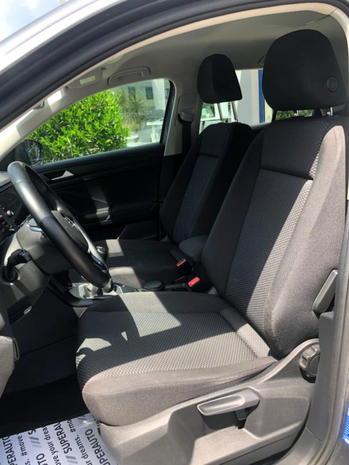 Volkswagen T-Roc 1.0 tsi Sport 115cv (10)
