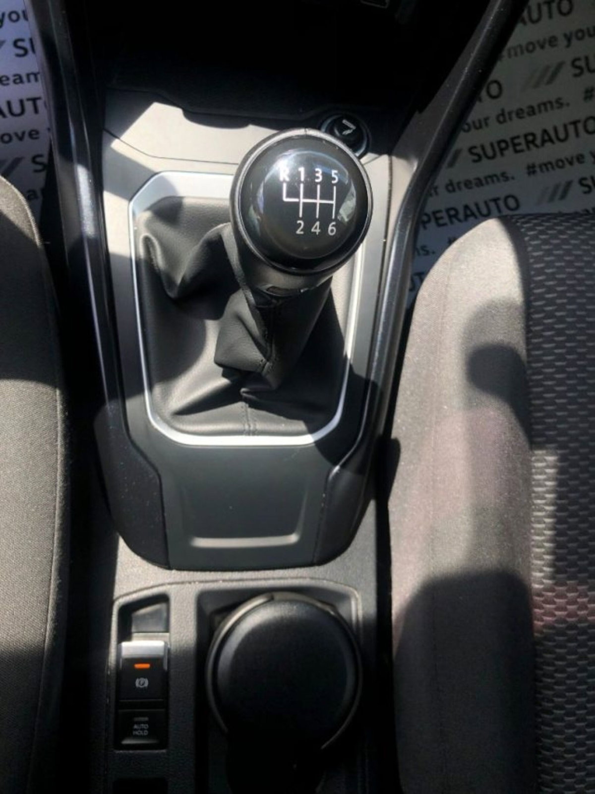 Volkswagen T-Roc 1.0 tsi Style 115cv (15)