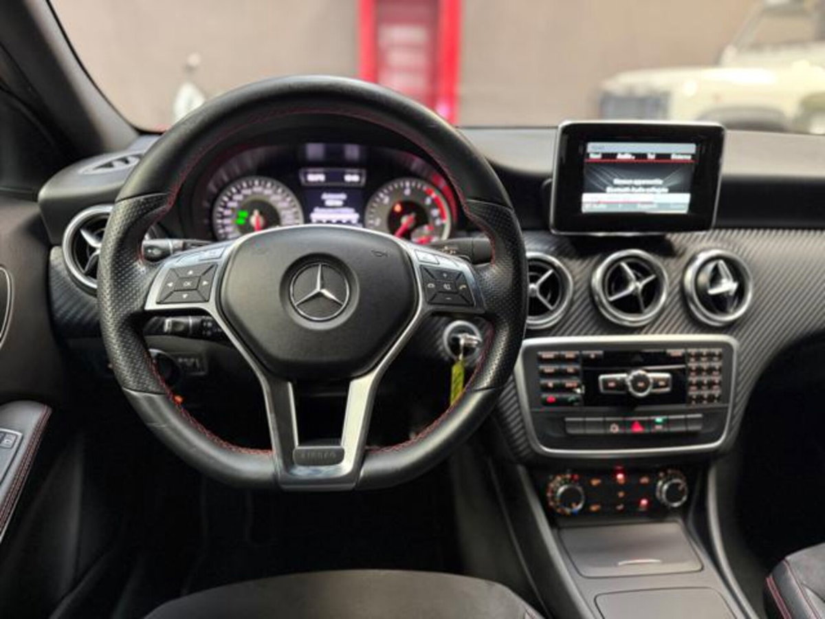 Mercedes-Benz Classe A 180 CDI Automatic Premium (12)