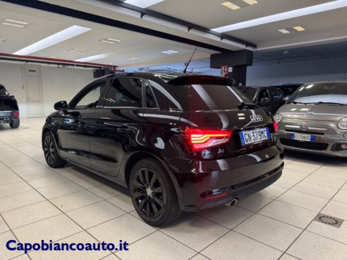 Audi A1 Sportback 1.4 TDI Admired (6)
