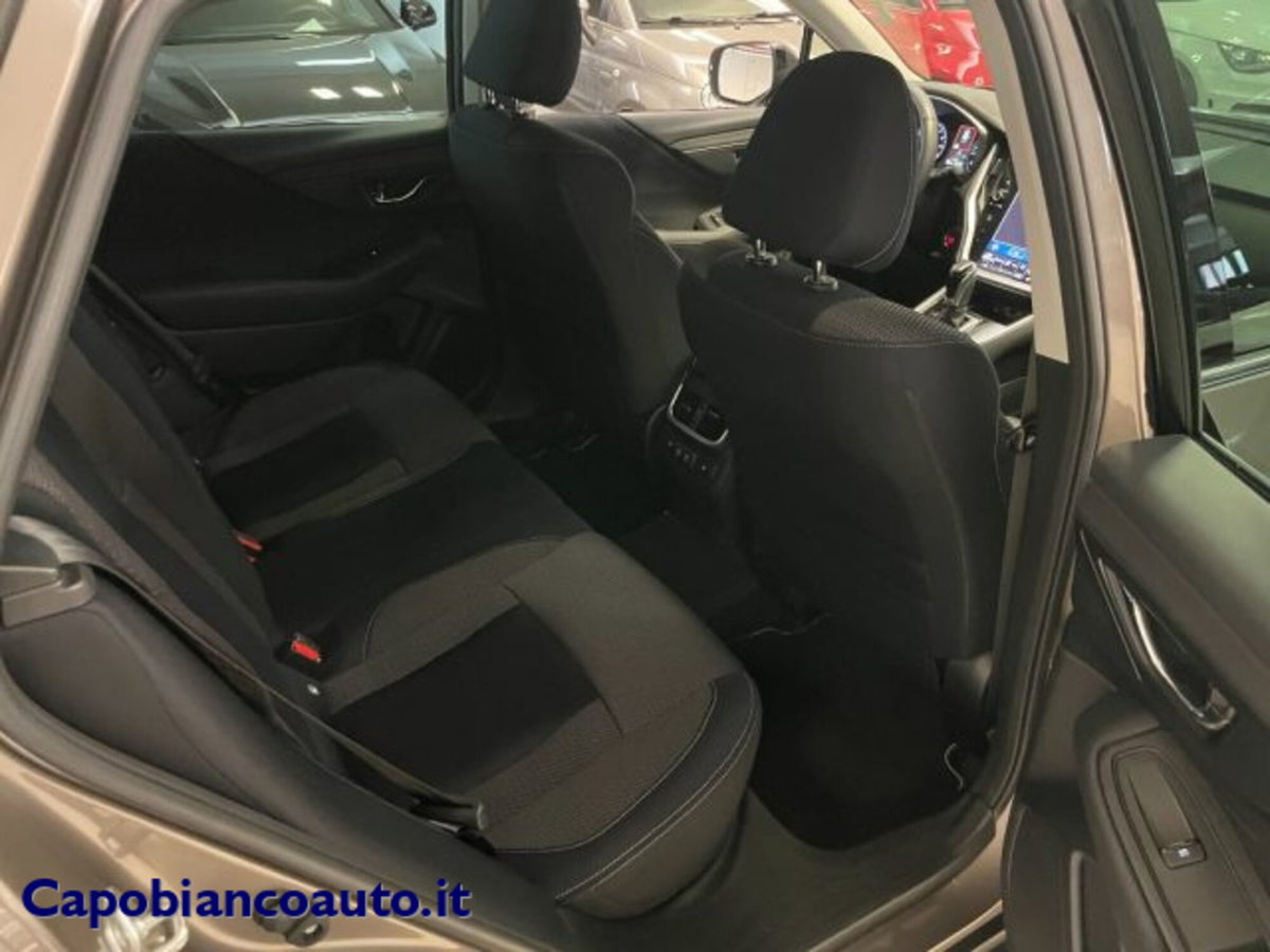 Subaru Outback 2.5i Geyser lineartronic (10)