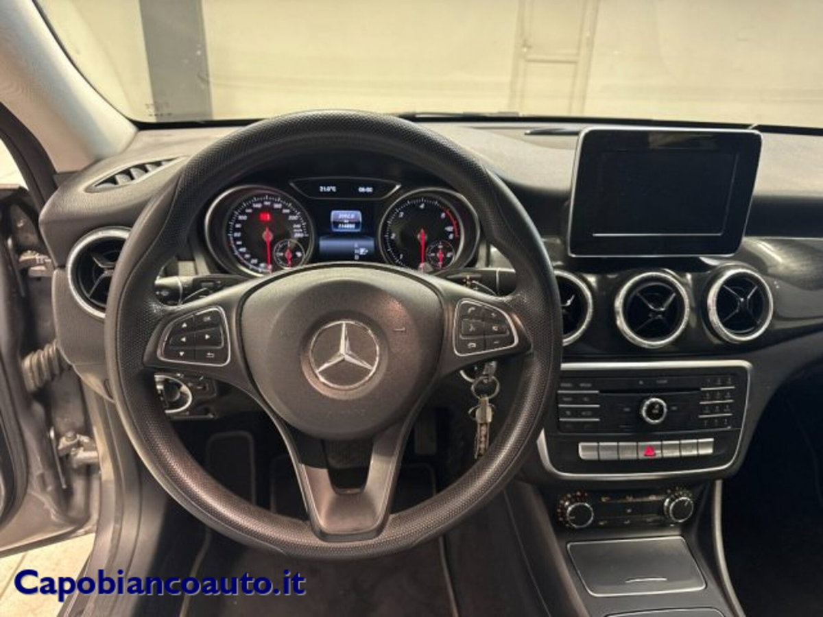Mercedes-Benz CLA Shooting Brake 180 d Automatic Sport (11)