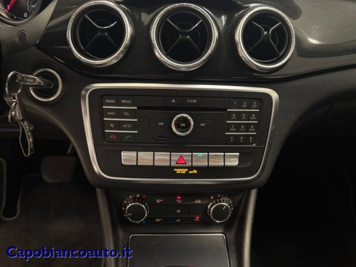 Mercedes-Benz CLA Shooting Brake 180 d Automatic Sport (14)