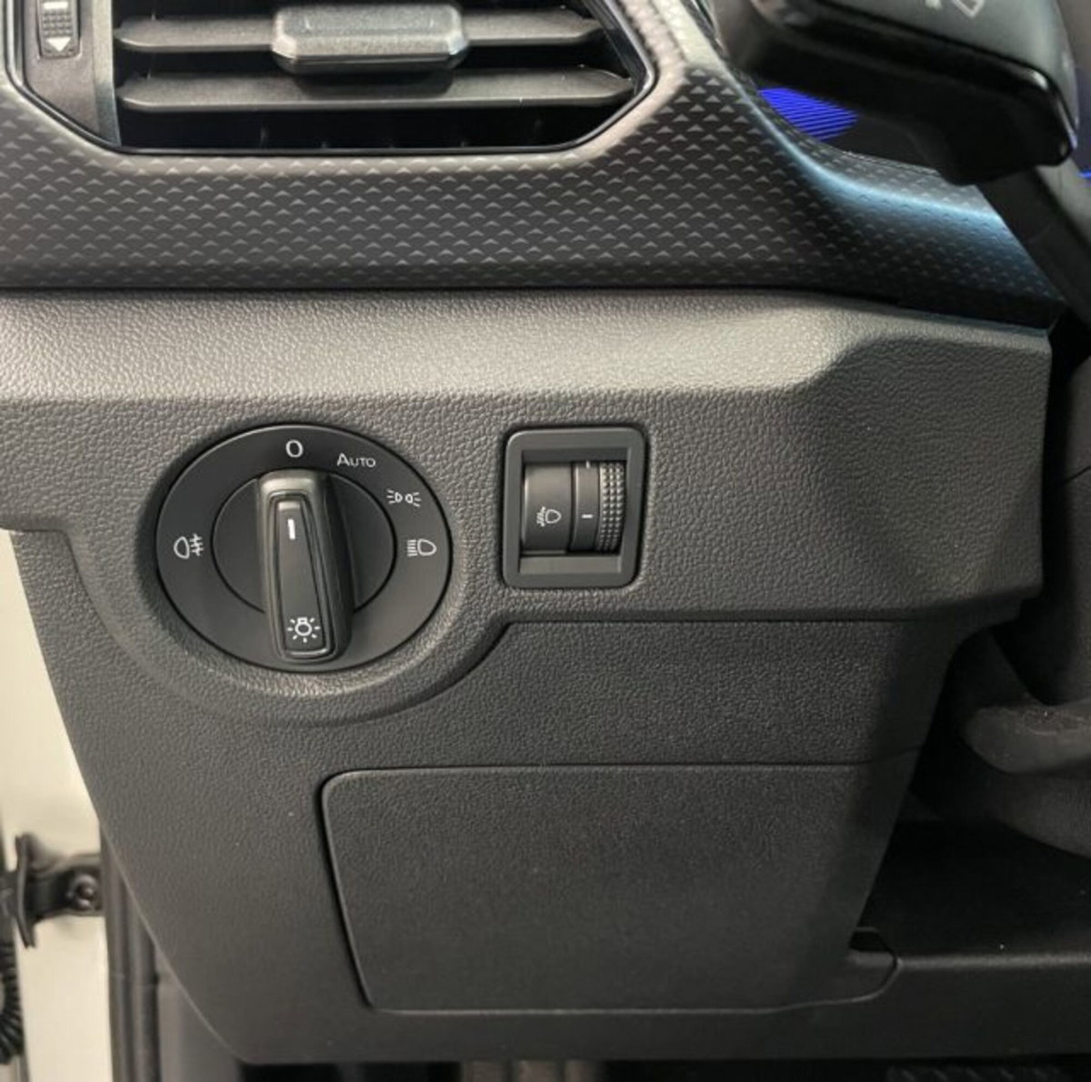 Volkswagen T-Cross 1.0 TSI 110 CV DSG Sport (15)