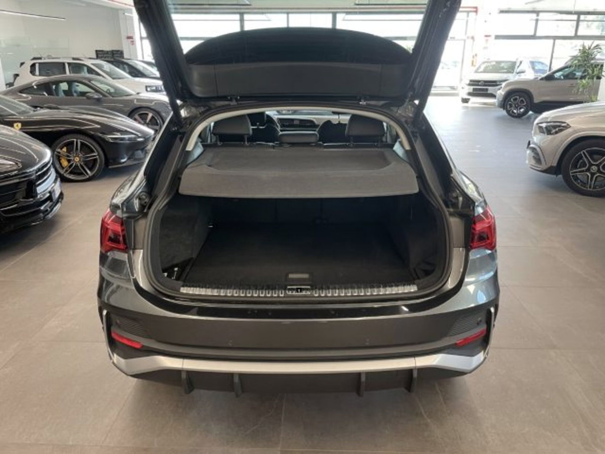 Audi Q3 Sportback 2.0 tdi S line edition 150cv s-tronic (11)