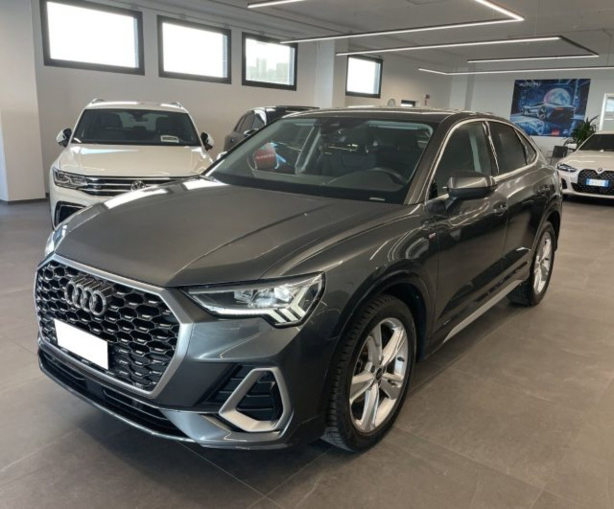 Audi Q3 Sportback 2.0 tdi S line edition 150cv s-tronic (19)