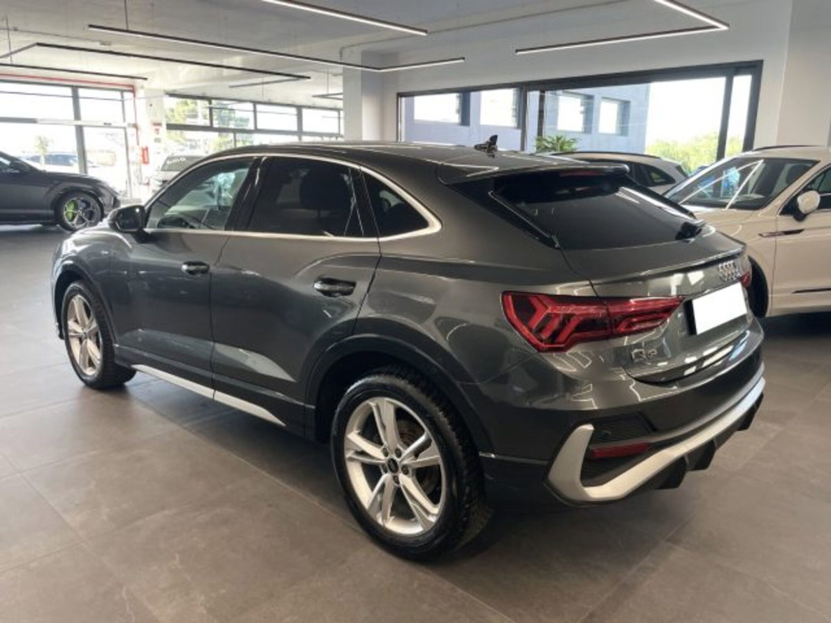 Audi Q3 Sportback 2.0 tdi S line edition 150cv s-tronic (5)