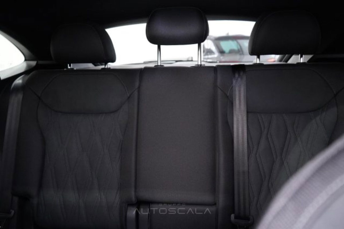Audi Q3 Sportback 35 TDI quattro S tronic S line edition (16)