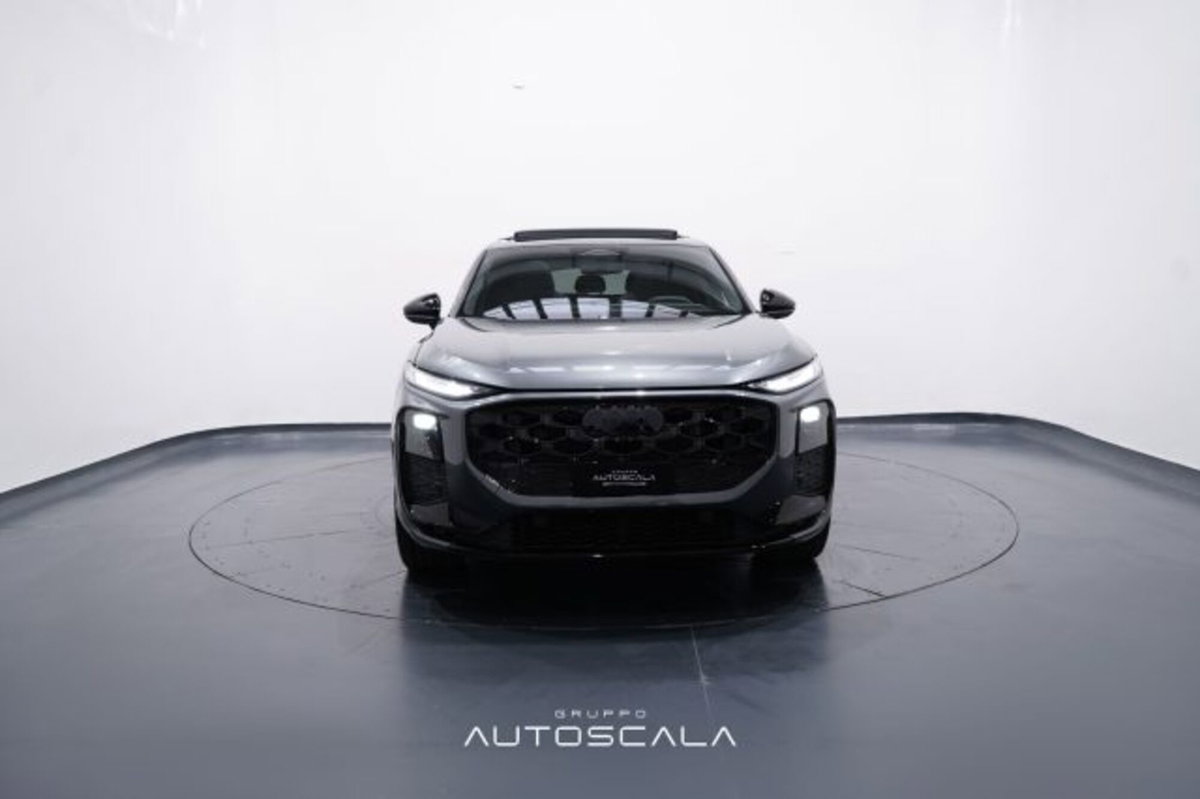 Audi Q3 Sportback 35 TDI quattro S tronic S line edition (2)