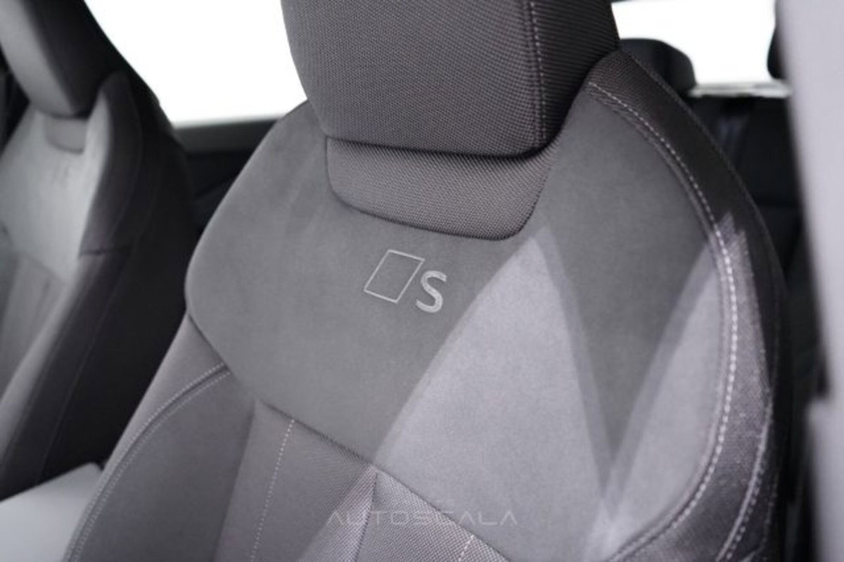 Audi Q3 Sportback 35 TDI quattro S tronic S line edition (12)