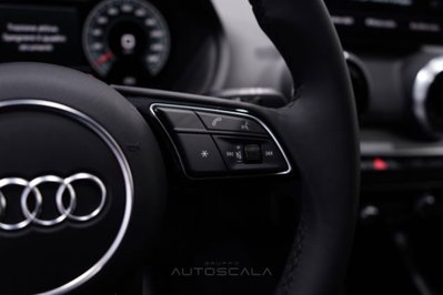 Audi Q2 Q2 30 TDI S tronic Identity Black (17)