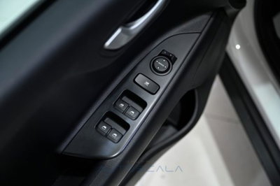 Kia Stonic 1.2 ECO GPL Urban (10)