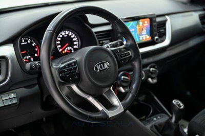 Kia Stonic 1.2 ECO GPL Urban (13)