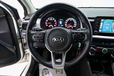 Kia Stonic 1.2 ECO GPL Urban (14)