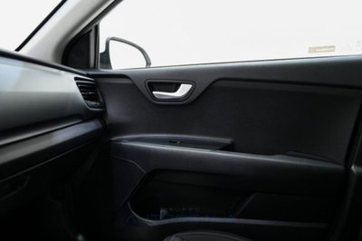 Kia Stonic 1.2 ECO GPL Urban (18)