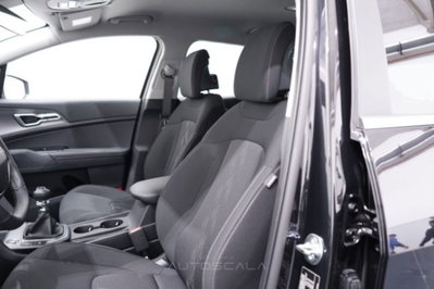Kia Sportage 1.6 CRDi MHEV Style (11)