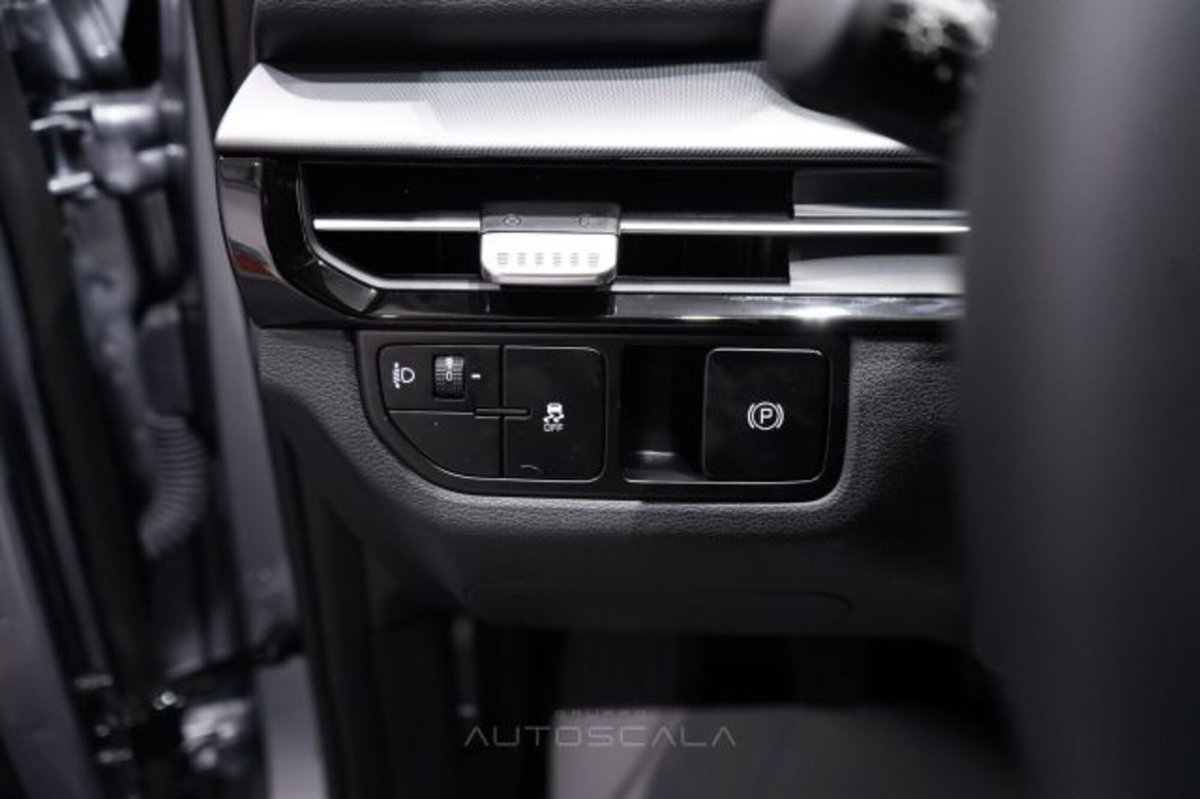 Kia Sportage 1.6 CRDi MHEV Style (12)