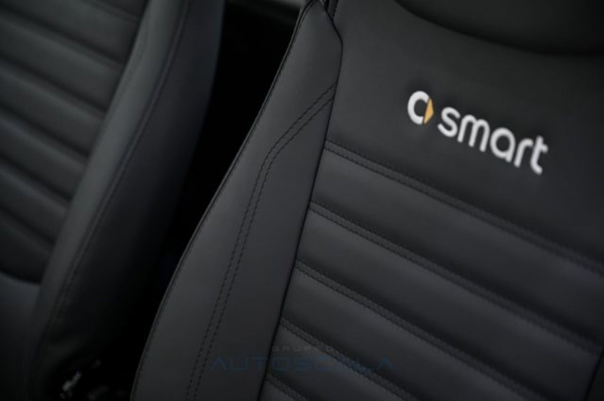 smart Fortwo 1000 45 kW MHD coupé pure (9)