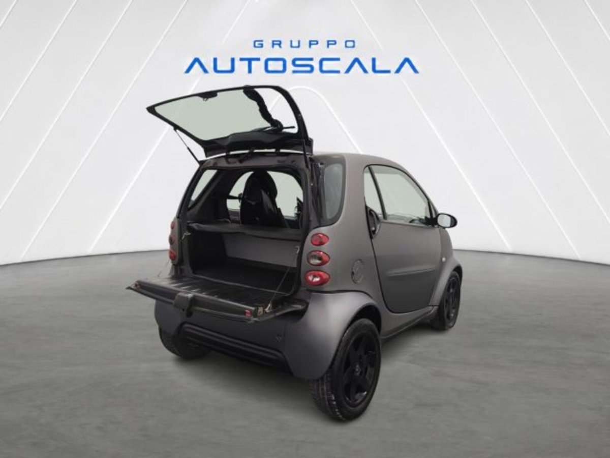 smart Fortwo 1000 45 kW MHD coupé pure (19)