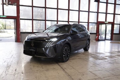 Peugeot 5008 1.2 hybrid 48V Allure Pack 136cv e-dcs 6 usata